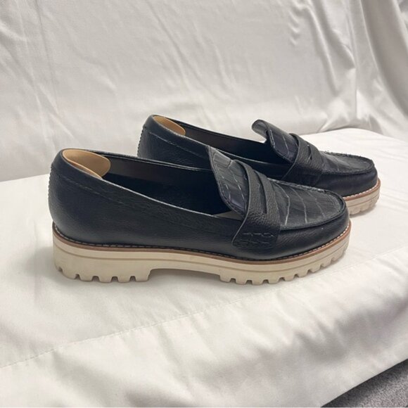 Dolce Vita Black Leather Loafers with Textured Design - Picture 3 of 8